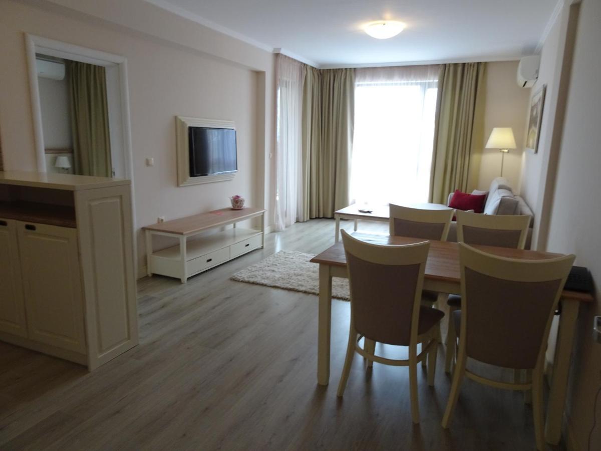 Private Apartments In White Rock Castle Balcic Exterior foto