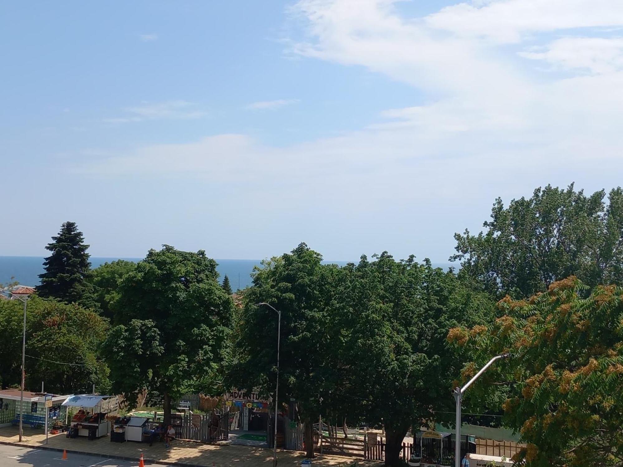 Private Apartments In White Rock Castle Balcic Exterior foto